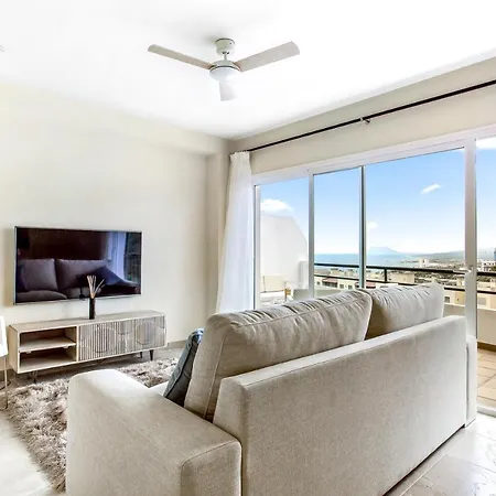 Villa Townhouse With Spectacular Views Of Gibraltar