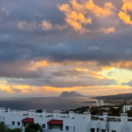 Townhouse With Spectacular Views Of Gibraltar *